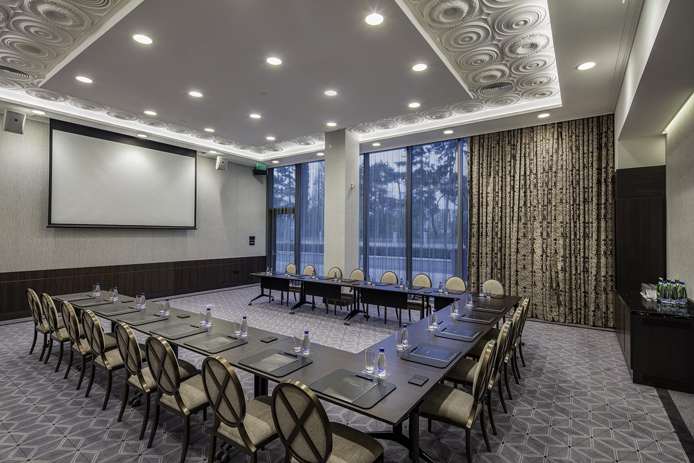 Hilton Podgorica Crna Gora Hotel Exterior photo Meeting room